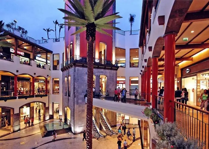 America By Madeira * Funchal (Madeira)